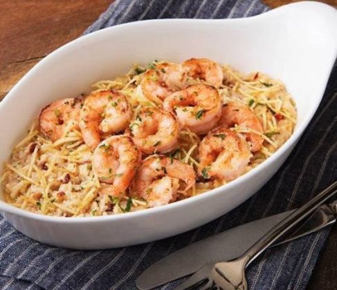 Olive Garden oferece Creamy Rice Shrimp Alfredo com sabor em dobro na