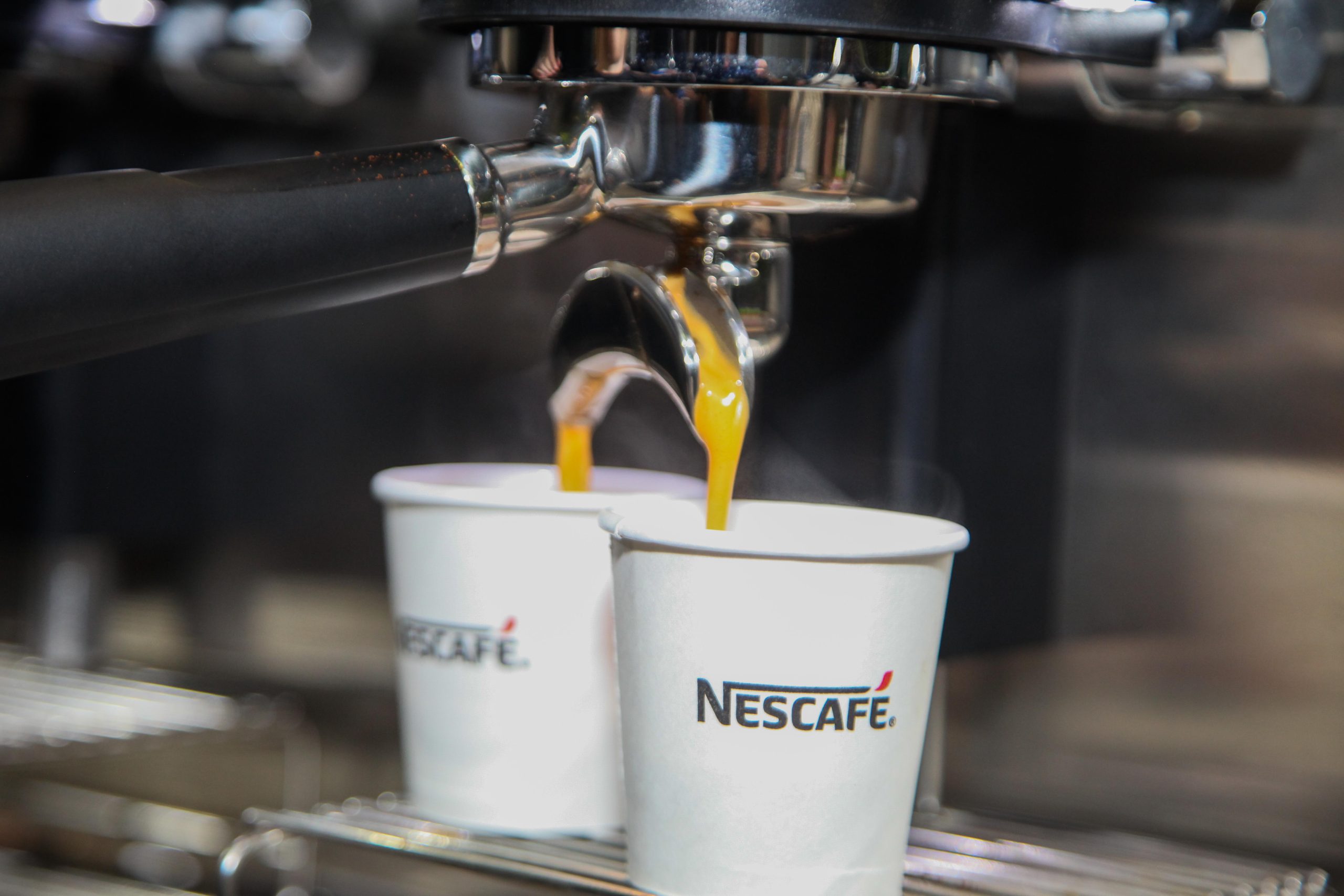 Projeto apoiado pela Nescafé capacita jovens na profissão barista e na  produção de cafés - Revista Espresso