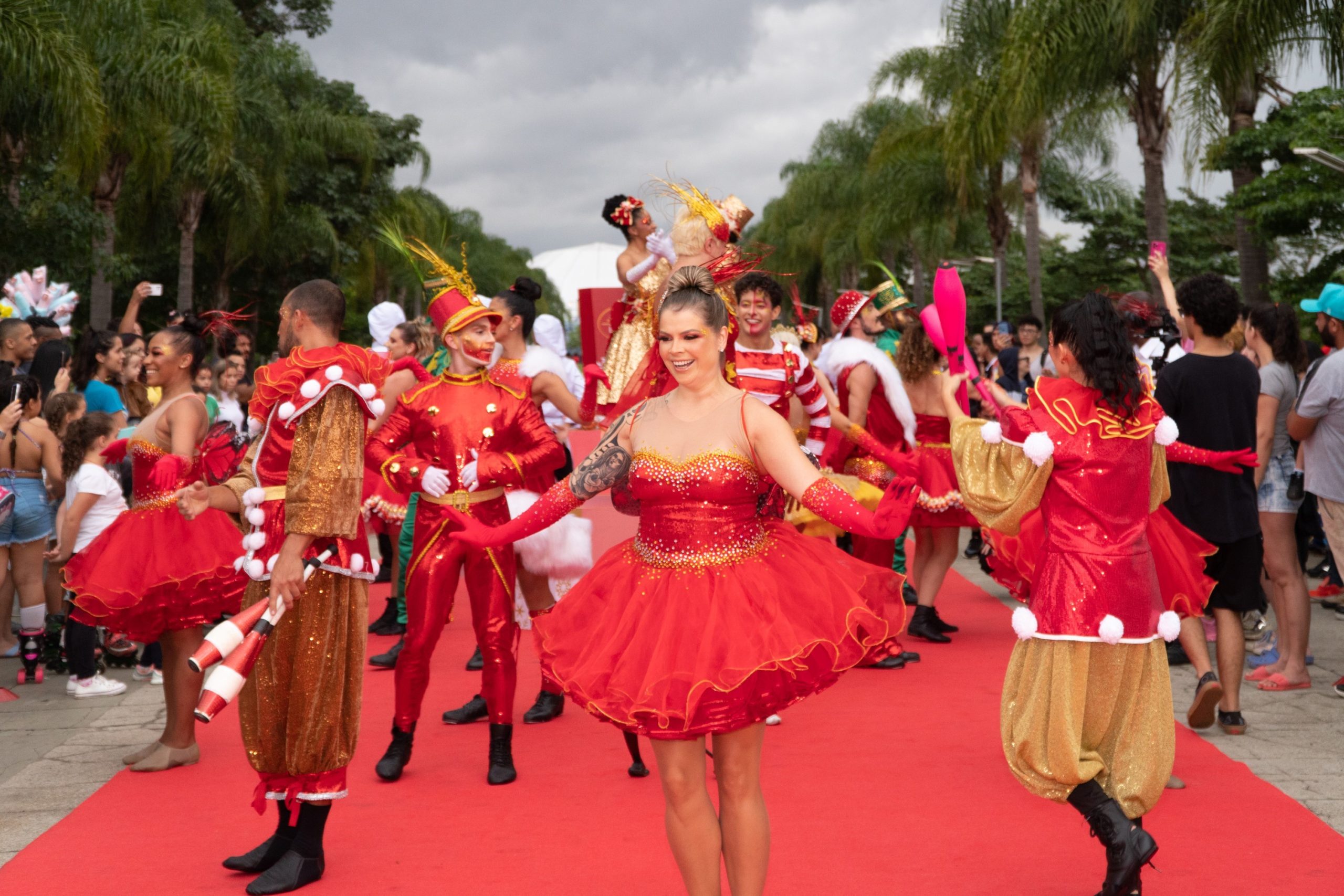 Lindt LINDOR promove Parada de Natal aberta ao público no Parque Villa-Lobos  em SP – : : CidadeMarketing : :