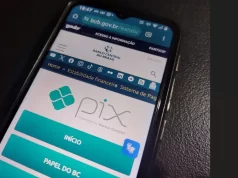 Pix fora do ar: usuários relatam falhas em pagamentos e transferências nesta segunda-feira (29)