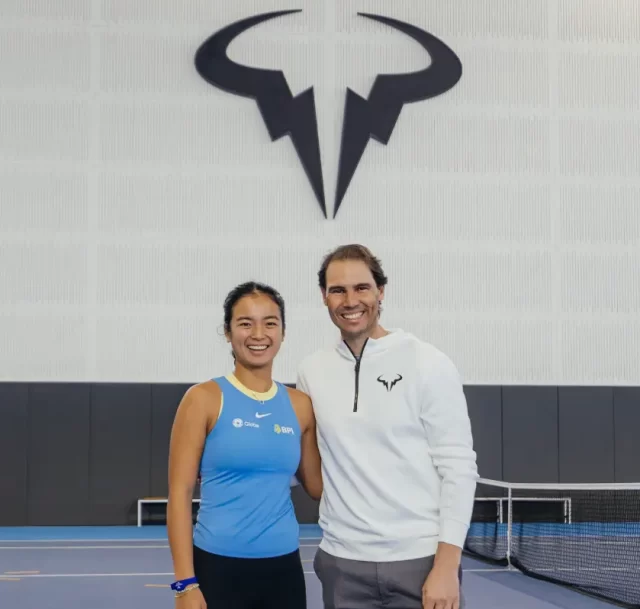 A jovem tenista teve sua formação na Rafa Nadal Academy, centro de alto rendimento fundado pelo espanhol Rafael Nadal.