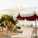 Havaianas e Copacabana Palace criam experiência exclusiva à beira-mar no Rio de Janeiro