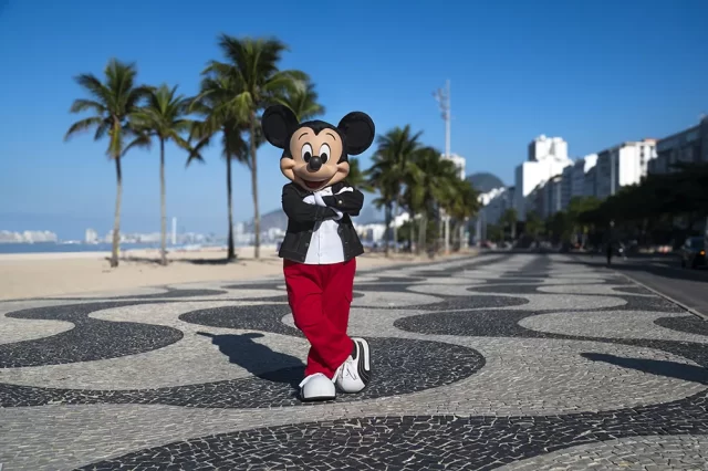 Mickey & Amigos passeando pelos pontos turísticos do Rio de Janeiro