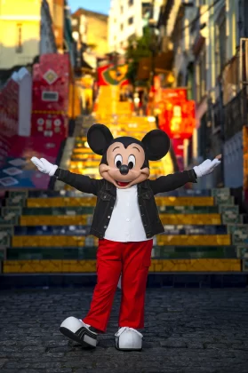 Mickey & Amigos passeando pelos pontos turísticos do Rio de Janeiro