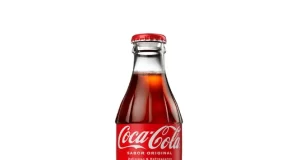 Unidade da Solar, fabricante da Coca-Cola, tem produção interrompida para investigação de possível contato com insumo à base de álcool.