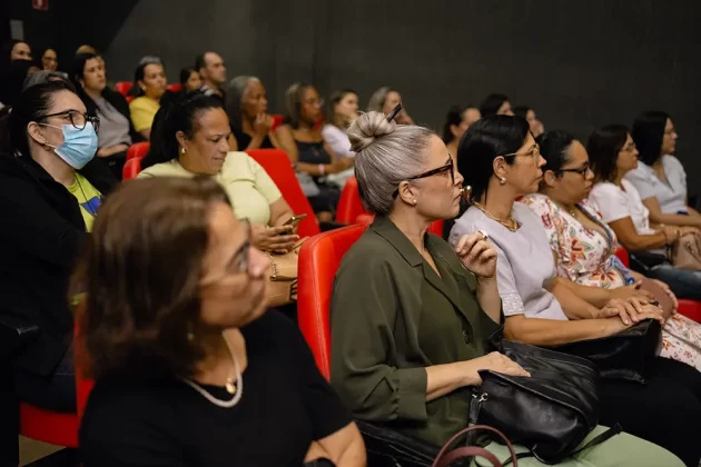 1º Encontro de Diretores e Coordenadores de Aracaju reuniu especialistas e gestores para discutir desafios da educação contemporânea.