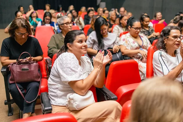 1º Encontro de Diretores e Coordenadores de Aracaju reuniu especialistas e gestores para discutir desafios da educação contemporânea.