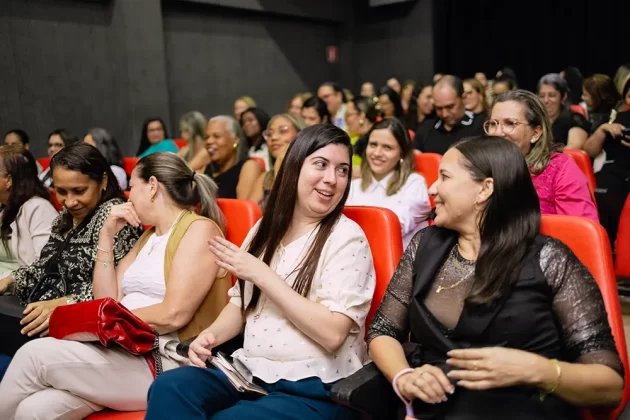 1º Encontro de Diretores e Coordenadores de Aracaju reuniu especialistas e gestores para discutir desafios da educação contemporânea.