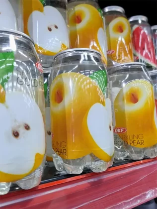 Pelas ruas do bairro, é possível experimentar o melhor da culinária japonesa e de outras culturas asiáticas.