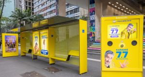 Com ação interativa, e-commerce distribui cupons de desconto em ponto icônico de São Paulo.