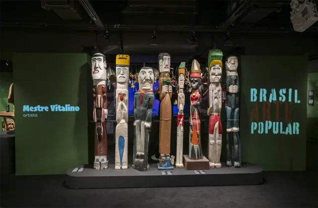 Alguns mestres são homenageados com salas próprias, como Nino (CE), Zé do Chalé (SE) e Mestre Cunha (PE). Destaque também para trabalhos de Mestre Vitalino (PE), Ana das Carrancas (PE), Nhô Caboclo (PE), Oziel (PB), entre outros.