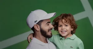 Um boné Lacoste celebra o Dia dos Pais com mais estilo.