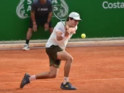 Jovem tenista boliviano surpreende e avança às quartas de final no Costa do Sauípe Open O sábado ensolarado trouxe de volta o público e a energia vibrante ao complexo de Costa do Sauípe.