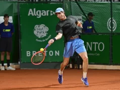 Pedro Boscardin supera argentino e avança no Costa do Sauípe Open Catarinense vence Juan Pablo Ficovich por 6/4 e 6/2, mostra superação após queda em quadra e segue firme na disputa do torneio baiano.
