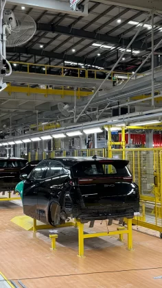 Com um investimento de R$ 5,5 bilhões, a fábrica localizada em Camaçari (BA) torna-se a maior unidade da BYD fora da Ásia.