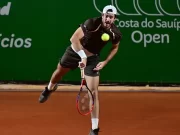 Com vento e chuva, Gustavo Heide vence argentino e avança no Costa do Sauípe Open Brasileiro supera as condições adversas ganha por 2 sets a 1, garantindo vaga na segunda rodada do ATP Challenger 125 na Bahia.