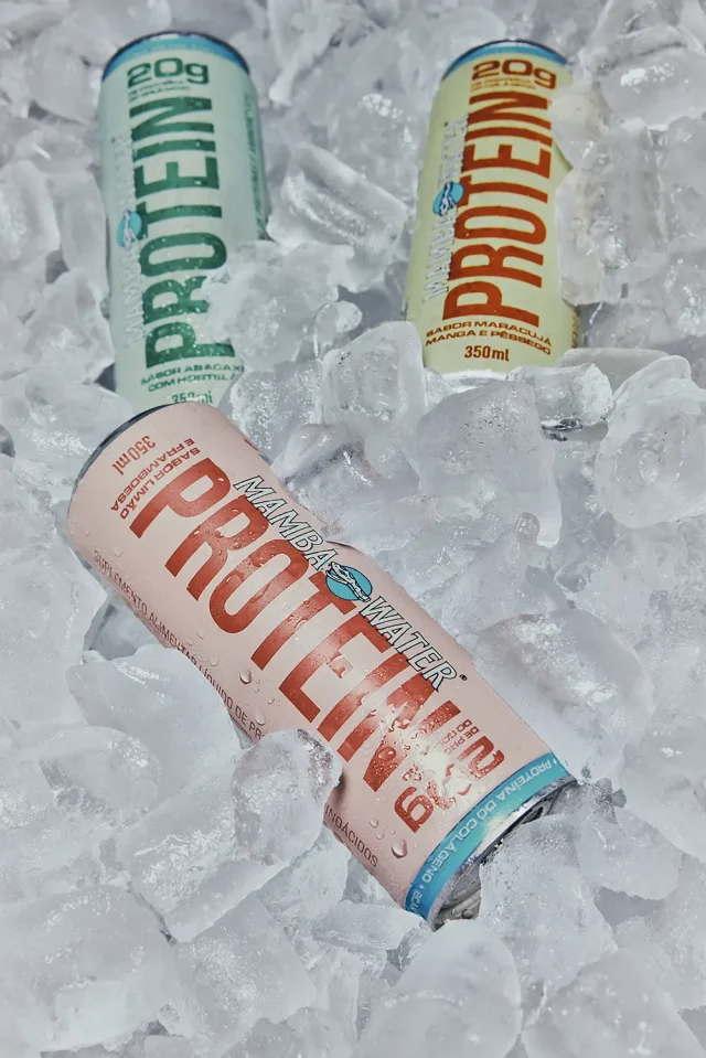 Mamba Water apresenta primeira água enlatada com proteína do Brasil Produto combina hidratação e 20g de colágeno Genu-in Life, da JBS.