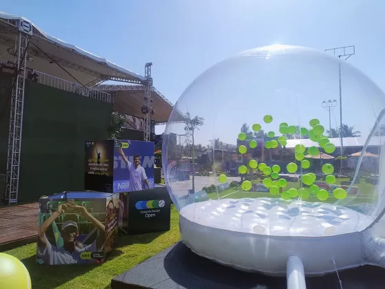 Espaço reúne marcas parceiras, gastronomia, lifestyle e celebra a história do tênis em um dos torneios mais aguardados da temporada.
