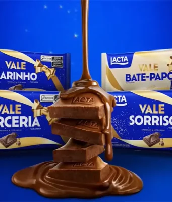 Lacta lança campanha de fim de ano com Selton Mello e embalagens presenteáveis A comunicação busca celebrar a relação de afeto e presença.
