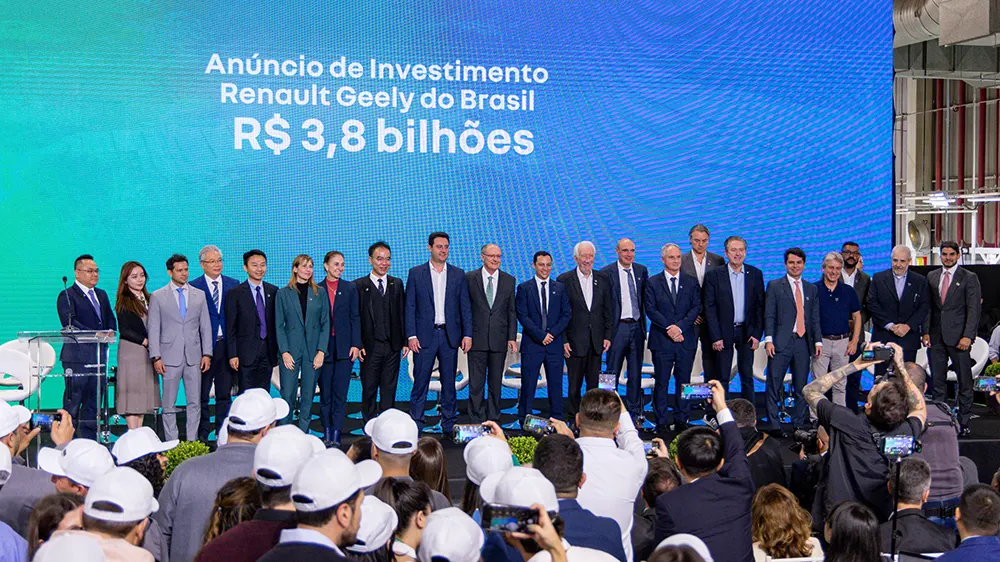 Aporte reforça parceria estratégica entre Renault e Geely e marca nova fase industrial no Paraná com foco em plataformas de emissões zero e baixa emissão