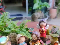 Jardim em Miniatura lança catálogo especial de Natal e Ano Novo Projetos com mini jardins e terrários com presépios e miniaturas temáticas.