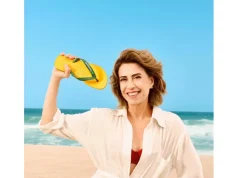 Havaianas leva “chinelada” nas redes por campanha com Fernanda Torres Havaianas enfrenta críticas nas redes sociais após campanha com Fernanda Torres ser interpretada como posicionamento político. Marca ainda não se pronunciou sobre o caso.