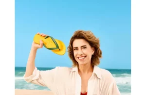 Havaianas leva “chinelada” nas redes por campanha com Fernanda Torres Havaianas enfrenta críticas nas redes sociais após campanha com Fernanda Torres ser interpretada como posicionamento político. Marca ainda não se pronunciou sobre o caso.