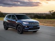 Jeep lança campanha “Last Chance Jeep” com descontos de até R$ 26 mil e supervalorização do usado Jeep lança campanha “Last Chance Jeep” com descontos de até R$ 26 mil, supervalorização do usado e condições especiais para Renegade, Compass e Commander 2026. A oferta é válida durante todo o mês de dezembro.