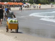 O que muda em Porto de Galinhas é apenas o tempero? Porto de Galinhas enfrenta denúncias de agressão e práticas abusivas contra turistas. Entenda o caso, os direitos violados e como se proteger.
