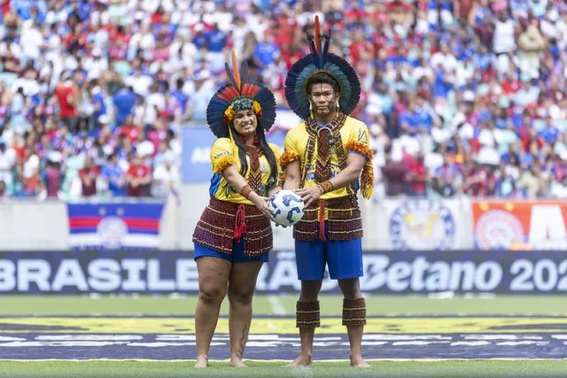 Ação “Torcida Pelo Planeta” mobiliza torcedores na última rodada do Brasileirão 2025 para reflorestamento e protagonismo indígena, com apoio da CBF e Four X Entertainment.