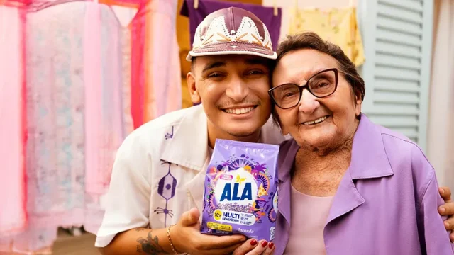 Ala promove primeiro encontro entre João Gomes e Dona Tânia em tributo ao Nordeste, em parceria com Live the Agency e Rastro Campanha realizada pela marca nordestina ALA fala da essência secreta que só o Nordeste possui através de dois dos maiores ícones brasileiros do momento.