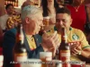 Ronaldo Fenômeno e Ancelotti entram no clima do Carnaval em campanha da Brahma Campanha conecta futebol, samba e identidade nacional.