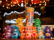 Cacau Show aposta na nostalgia e apresenta bebida com copo dos Ursinhos Carinhosos Nova campanha leva às lojas uma bebida de chocolate servida em copo exclusivo com chaveiro surpresa colecionável, unindo sabor, nostalgia e experiência.