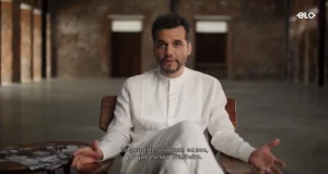 Filme destaca identidade, origem e trajetória do ator.