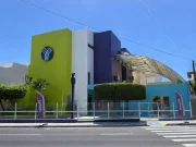 Cursos para crianças, adolescentes e adultos.