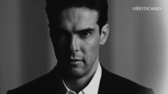 Boticário lança campanha de Malbec Black Legend com Kaká e Cannavaro no Maracanã, unindo perfumaria, futebol e legado em uma narrativa icônica.