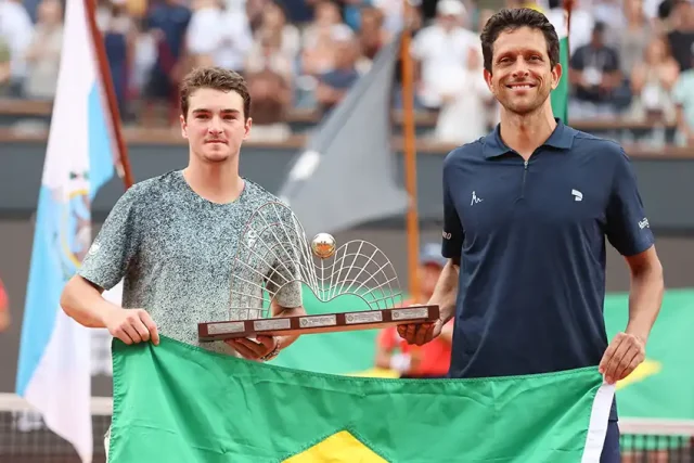 Premiação Duplas na Quadra Guga Kuerten.