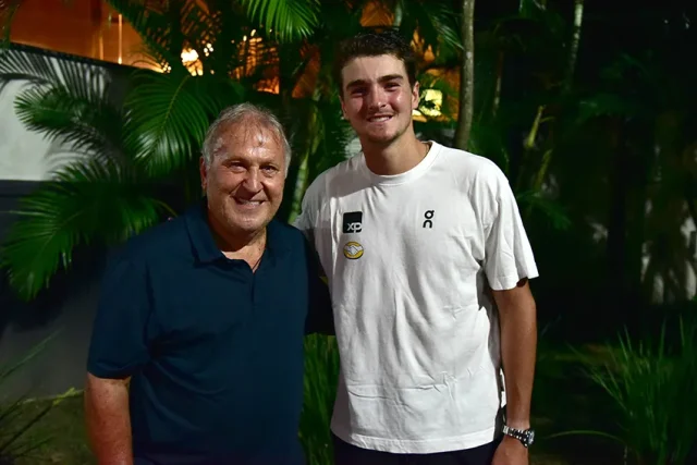 Zico e Carlo Ancelotti assistem jogos no Rio Open 2026 e reforçam clima de celebridades no ATP 500 do Rio.