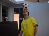 Netflix aposta em Ronaldinho Gaúcho e lança série de documentários sobre futebol Netflix aposta em Ronaldinho Gaúcho e lança série de documentários sobre futebol.