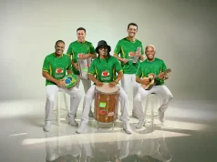 Ivete Sangalo e campeões do penta fazem esquenta antes de amistoso da Seleção Brasileira Ivete Sangalo e os campeões mundiais Ronaldinho Gaúcho, Edílson, Júnior, Belletti e Denílson participam de show especial no Maracanã antes do amistoso da Seleção Brasileira.