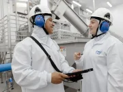 Friboi lança programa para formar jovens líderes industriais Programa Friboi Desenvolve oferece 62 vagas e formação de 18 meses para jovens profissionais em produção e manutenção industrial.