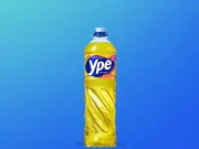 Consumidores saem em defesa da Ypê após medidas da Anvisa Detergente Ypê neutro em embalagem amarela sobre fundo azul, imagem utilizada em matéria sobre suspensão e recolhimento de produtos pela Anvisa no Brasil.