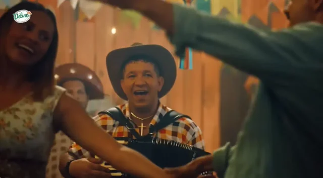 Marca aposta em nostalgia, cultura popular e gastronomia regional para reforçar sua conexão com consumidores do Norte e Nordeste durante as festas juninas.