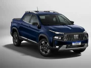 Fiat Toro estreia tecnologia híbrida-leve e se torna a primeira picape eletrificada produzida no Brasil A Fiat Toro 2027 chega ao mercado como a primeira picape híbrida-leve produzida no Brasil. Modelo ganha tecnologia MHEV de 48V, novos sistemas ADAS e economia de combustível de até 12%.