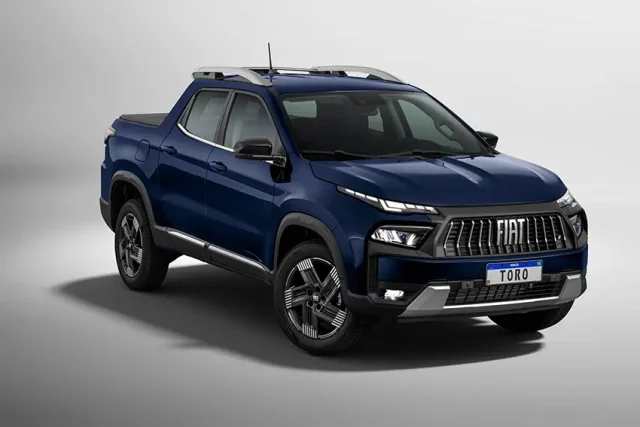 A Fiat Toro 2027 chega ao mercado como a primeira picape híbrida-leve produzida no Brasil. Modelo ganha tecnologia MHEV de 48V, novos sistemas ADAS e economia de combustível de até 12%.