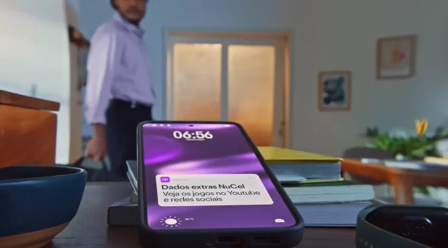 Nubank lança campanha para a Copa do Mundo com descontos de até 50% em produtos Samsung, parcelamento em 18 vezes sem juros e internet extra para clientes do NuCel.