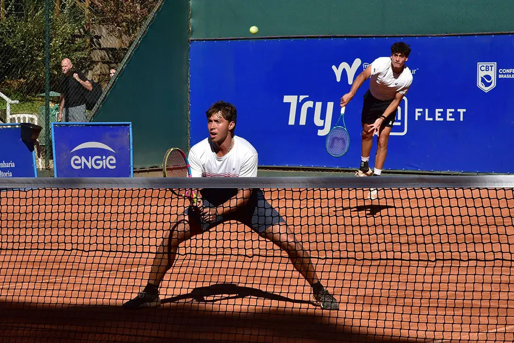 Final 100% brasileira acontece neste domingo, no Clube Paineiras do Morumby. Campeão levará 15 pontos no ranking da ITF e parte da premiação de US$ 15 mil.