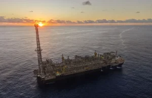 Petrobras lucra R$ 52,4 bilhões no segundo trimestre de 2026 e registra um dos maiores resultados de sua história Companhia amplia lucro em 97%, alcança recordes de produção de petróleo, refino e exportações, aprova R$ 17,4 bilhões em dividendos e reforça investimentos em novos projetos do pré-sal.