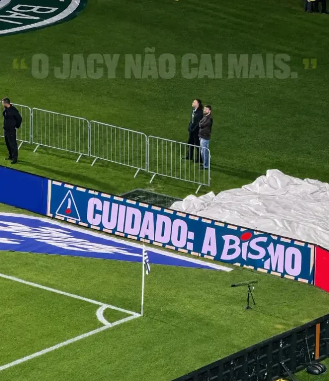 BIS viraliza ao chamar túnel de acesso ao vestiário do Couto Pereira de “aBISmo” Marca instalou placa no túnel onde zagueiro do Coritiba caiu durante comemoração de gol e transformou episódio em ação de marketing.