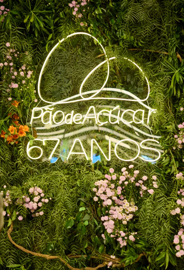 Pão de Açúcar celebra 67 anos com campanha protagonizada por clientes reais do programa Cliente Mais. Ação reforça fidelização, personalização e experiências integradas.